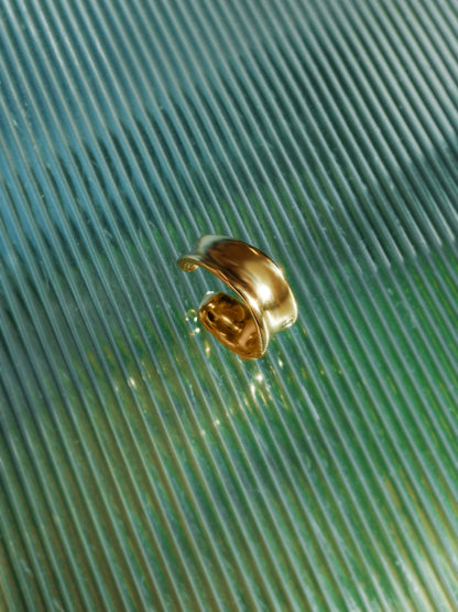 Mirror Arc Earcuff
