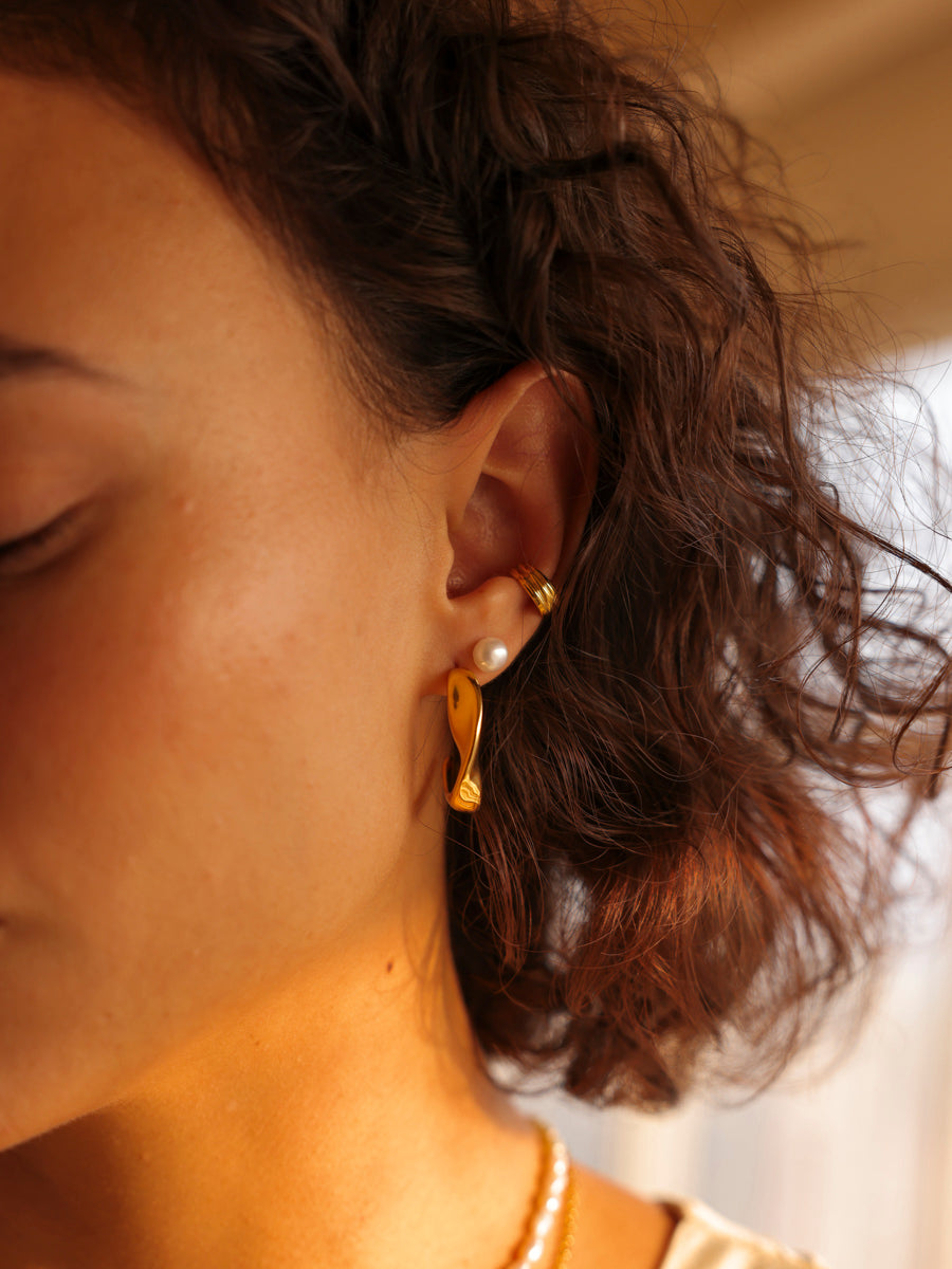 Flowing Grace Earcuff