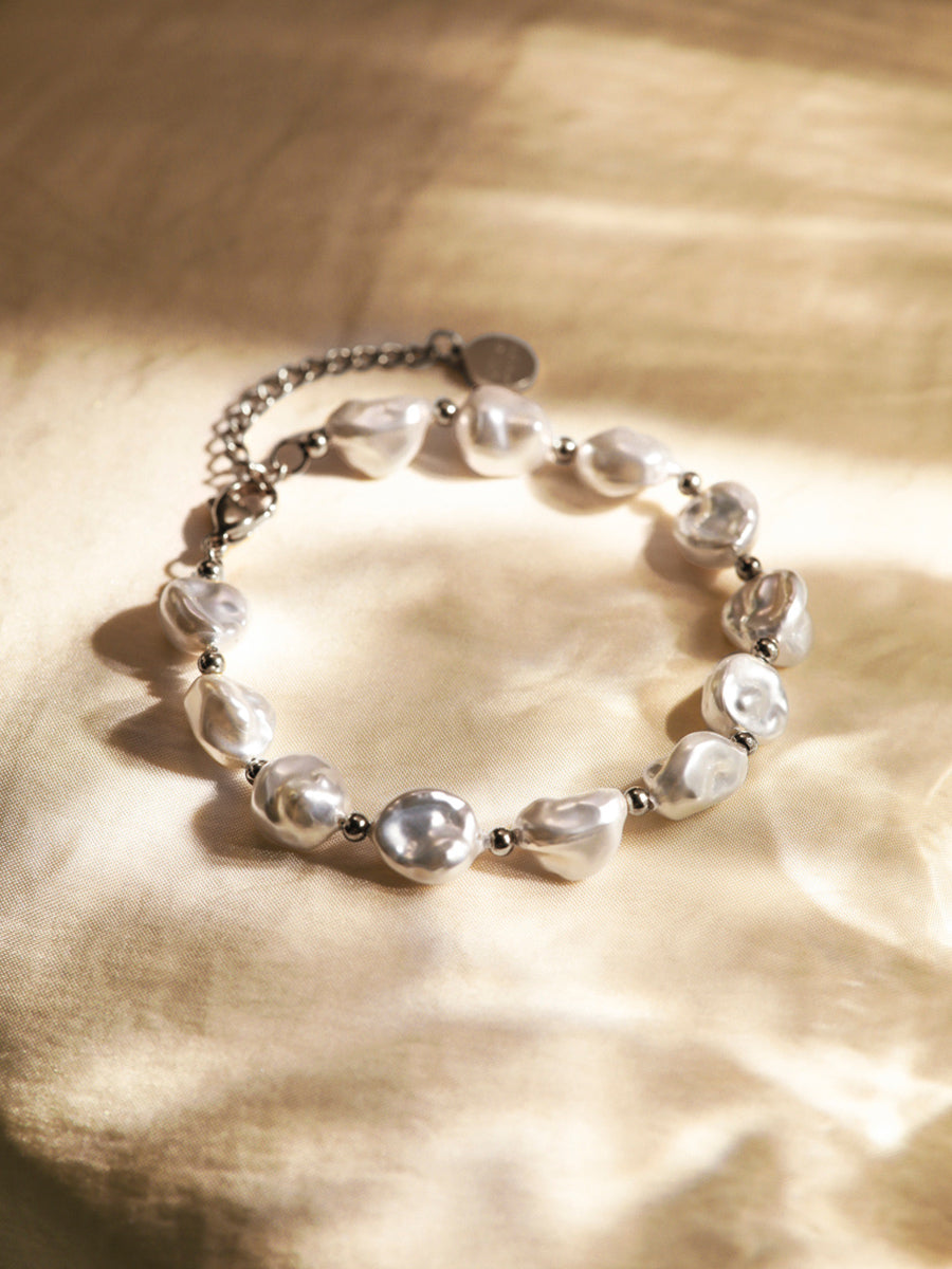 Enchanting Pearl ARMBAND
