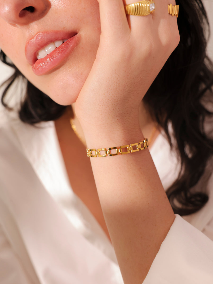 Dainty Loop Armcuff