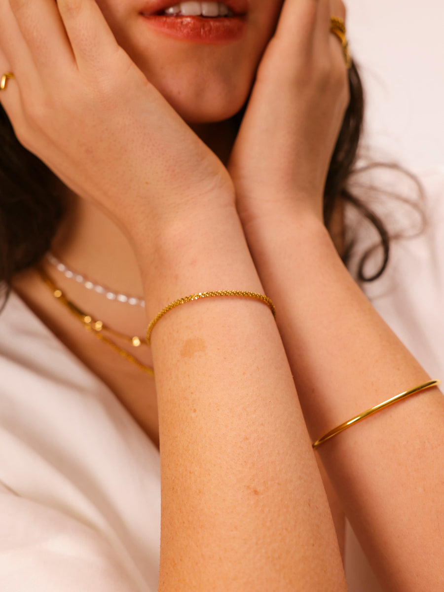 Minimal Grace Armcuff