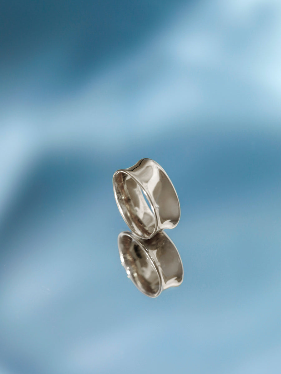 Mirror Arc Ring
