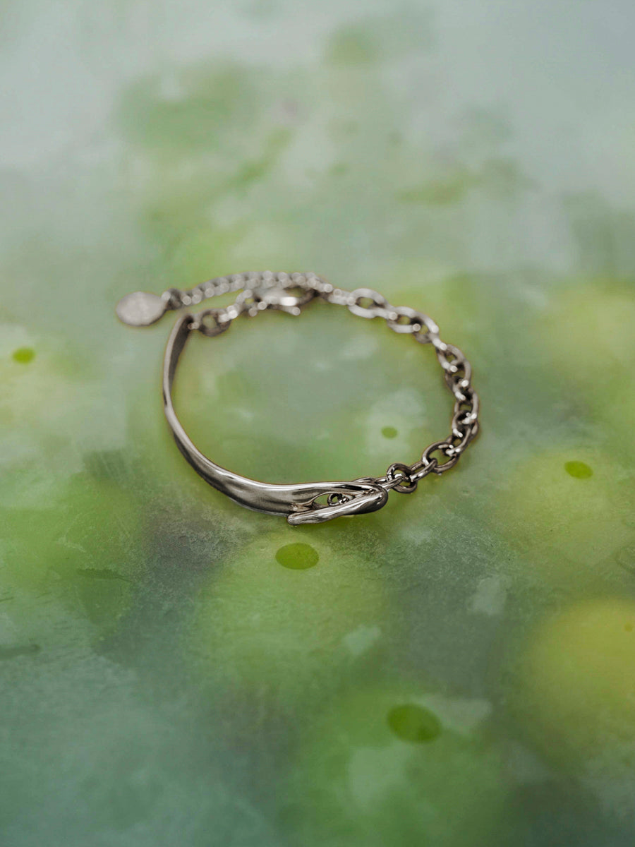 Timeless Elegance ARMBAND