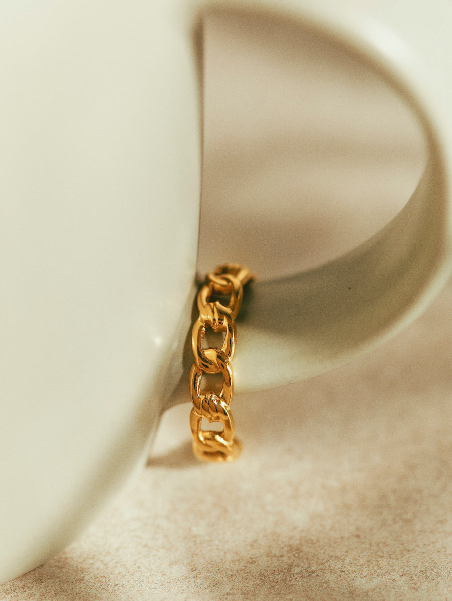 Twisted Knot Ring