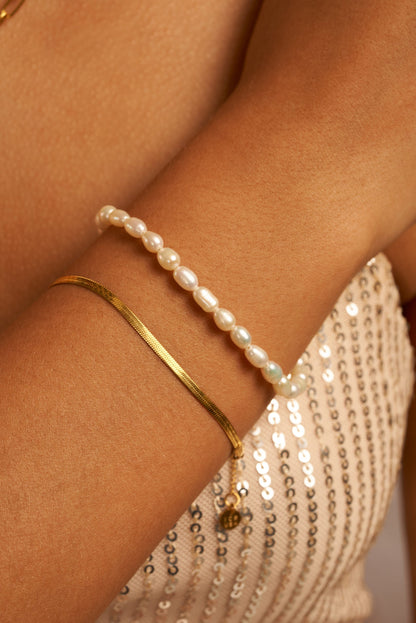 Sleek Armband