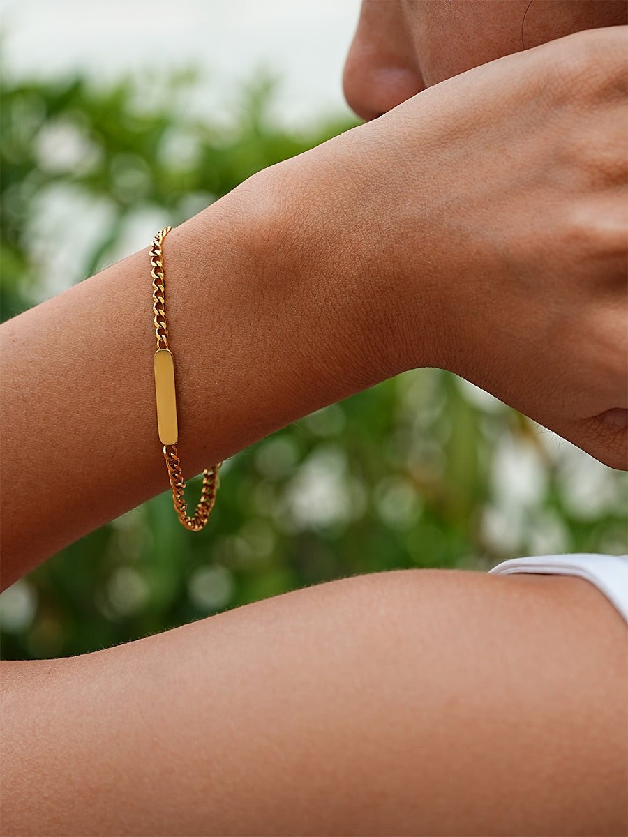 Determined ARMBAND