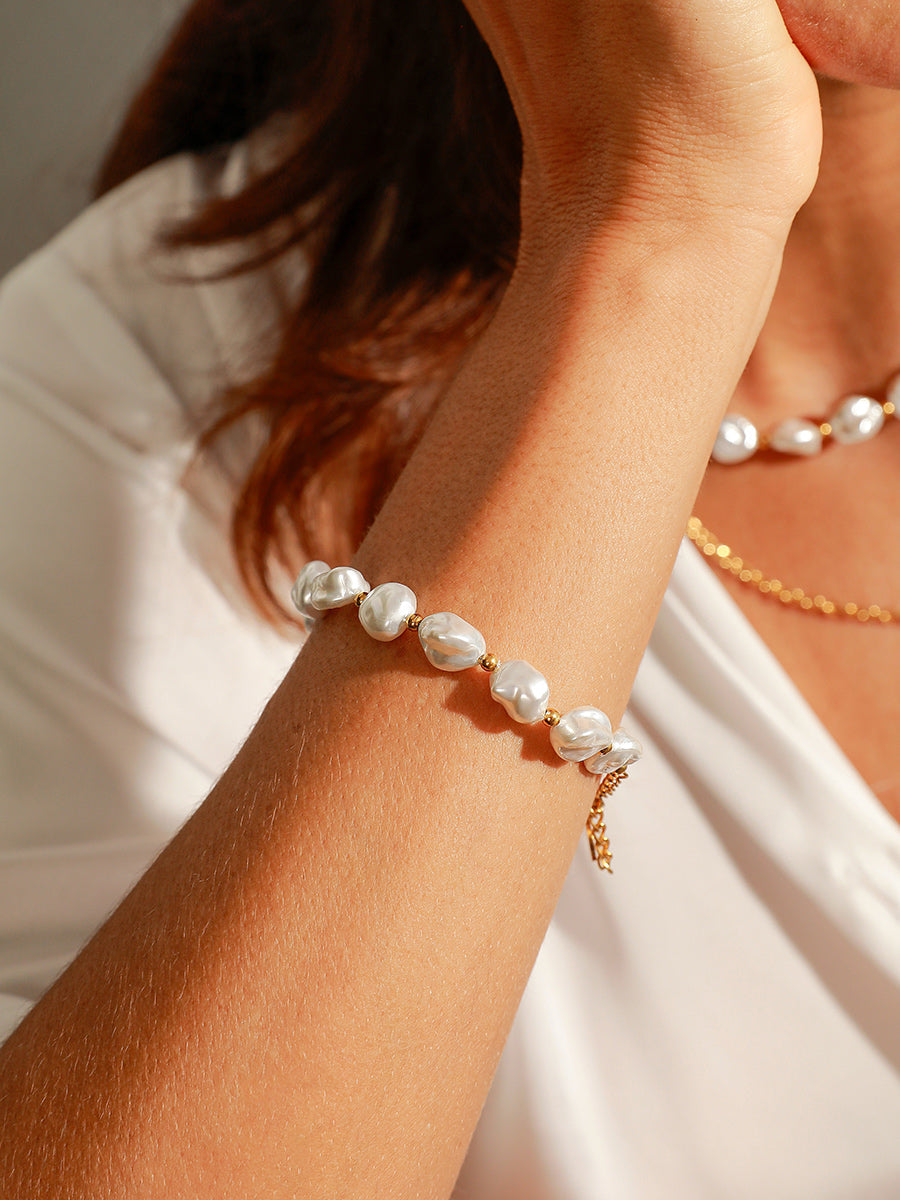 Enchanting Pearl ARMBAND