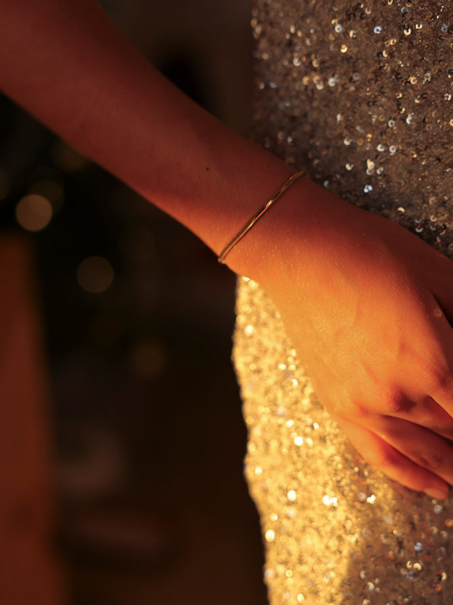 Urban Oval Sleek ARMBAND