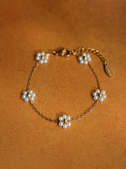 Blossom Moment White ARMBAND