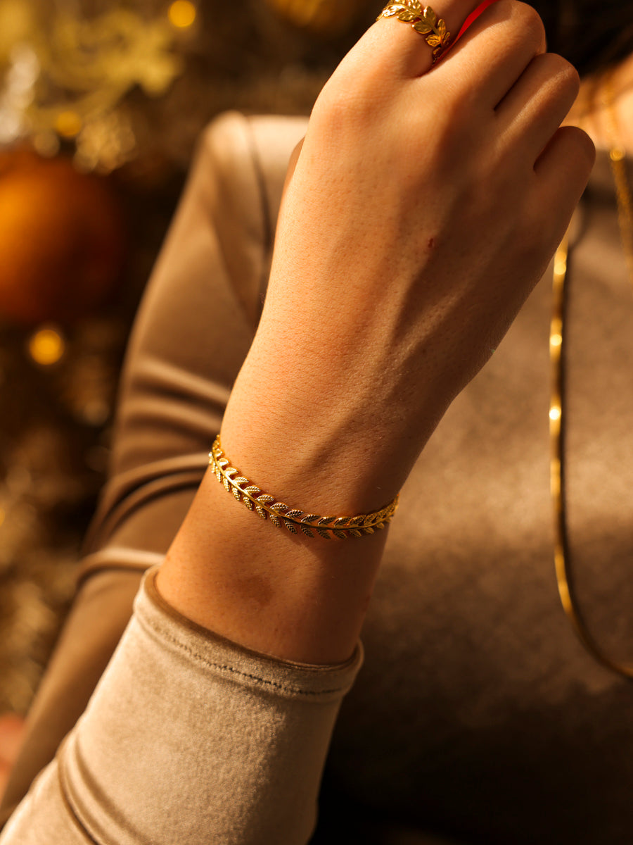 Leaf Echo Armcuff