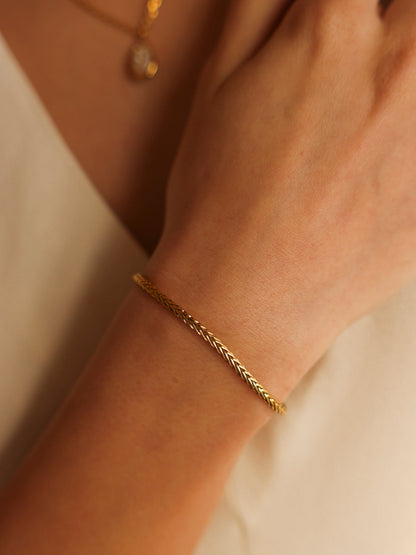 Linear Elegance ARMBAND