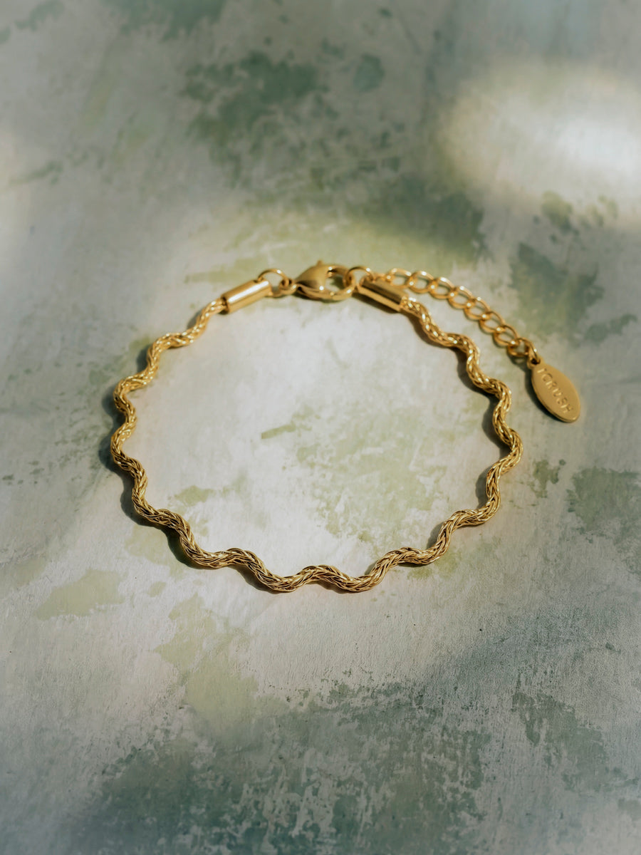 Twisted Grace ARMBAND