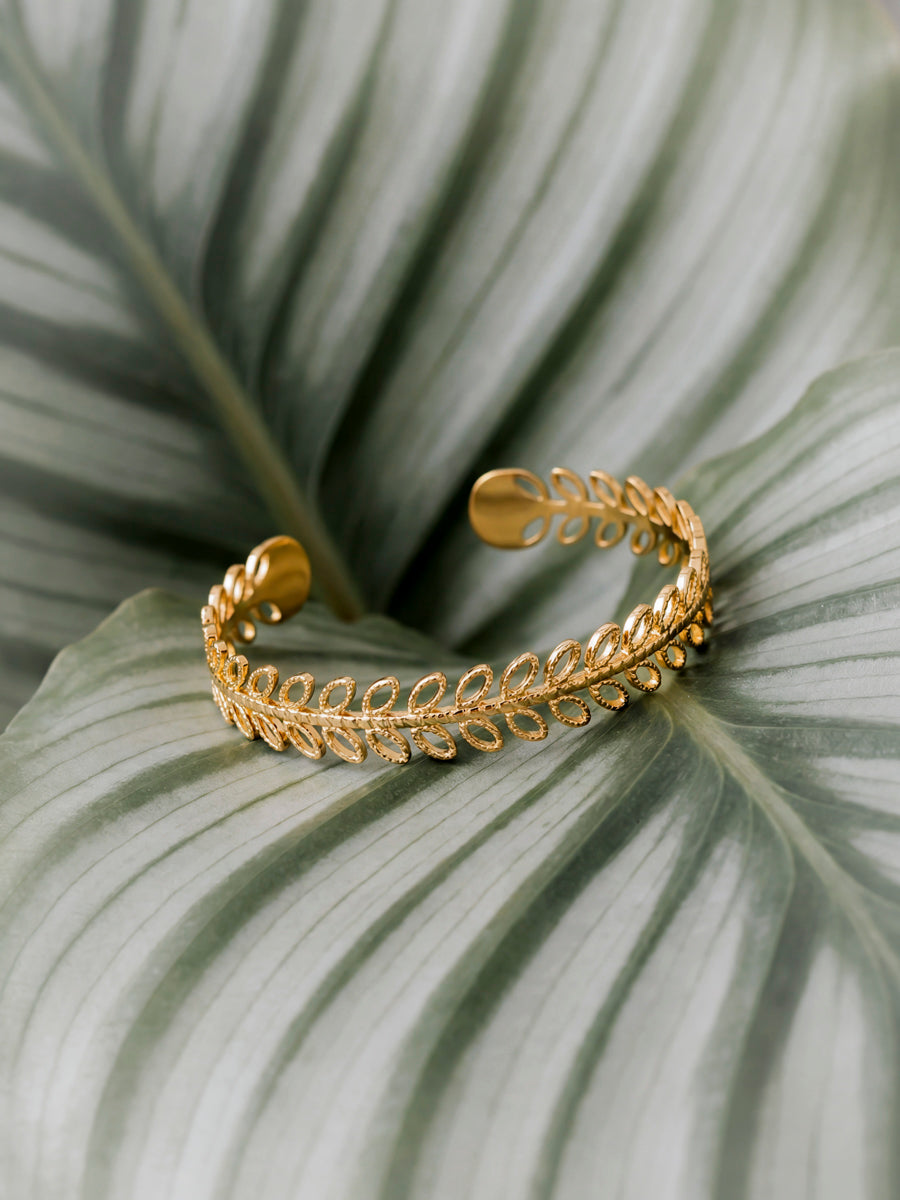 Leafy Embrace Armcuff