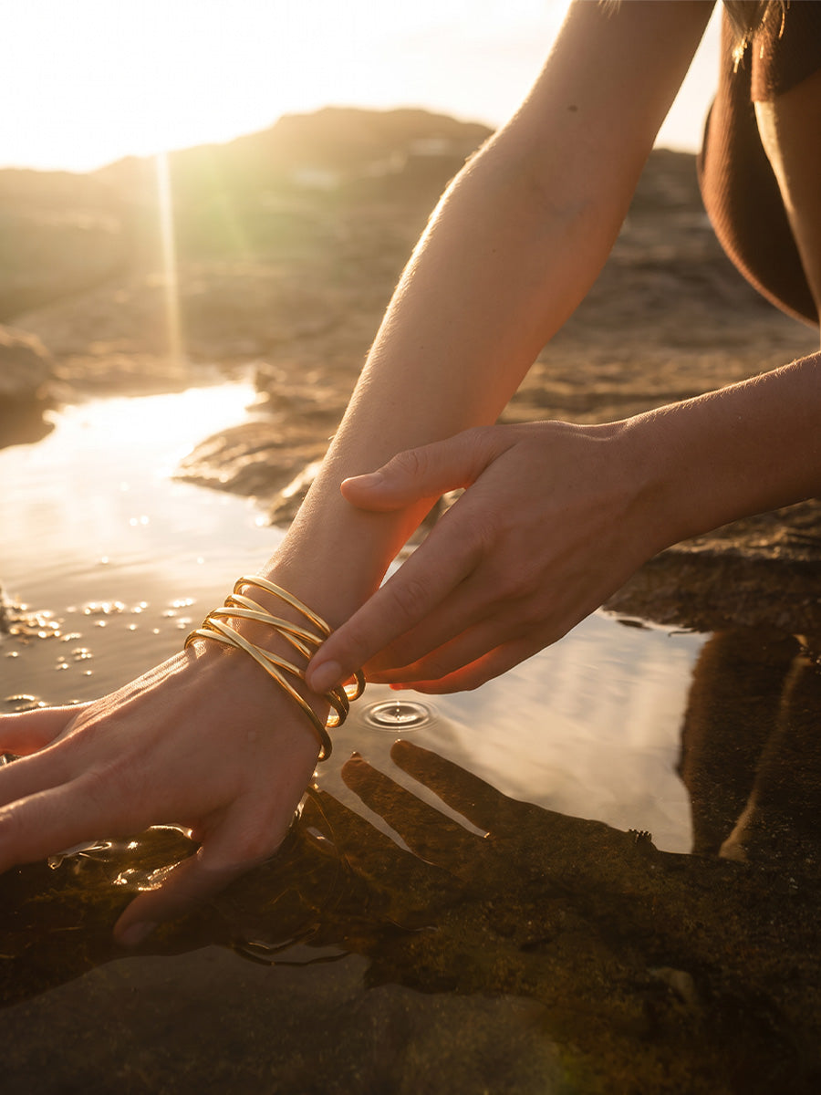 Airy Interwoven Armcuff