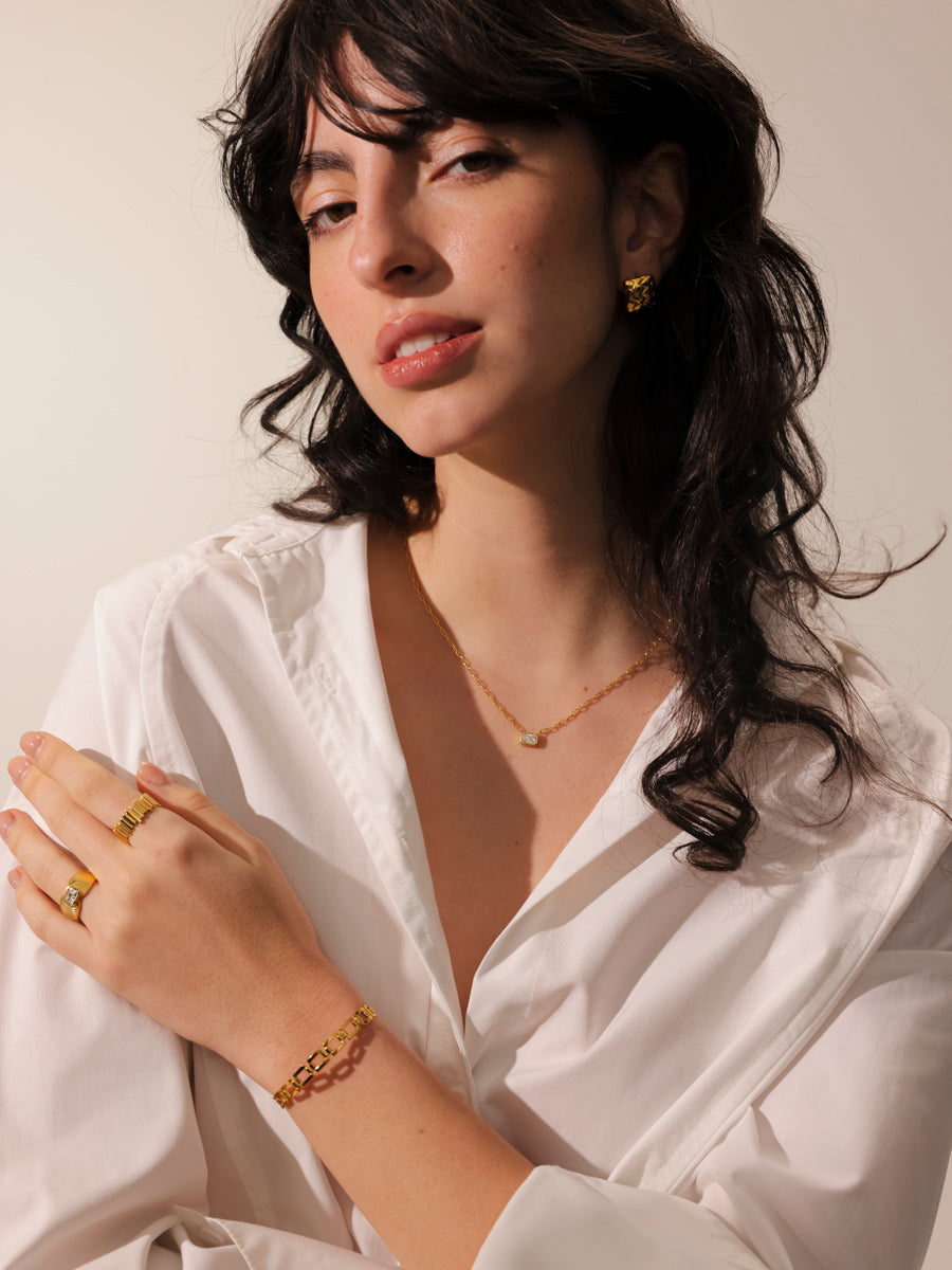 Dainty Loop Armcuff