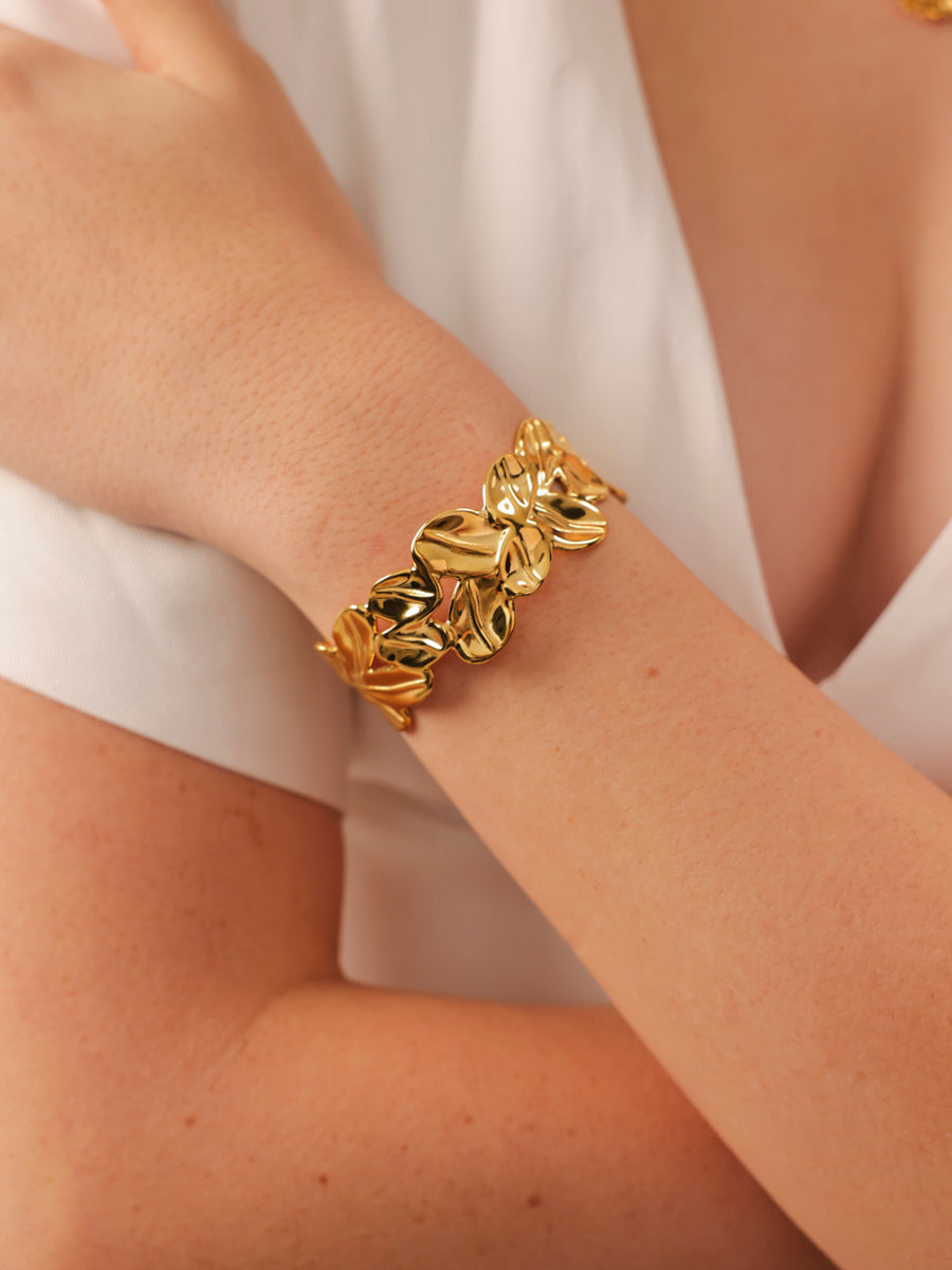 Lush Ripple Armcuff