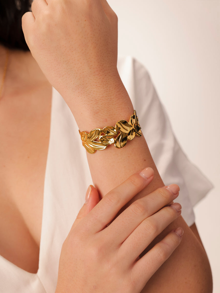Lush Ripple Armcuff