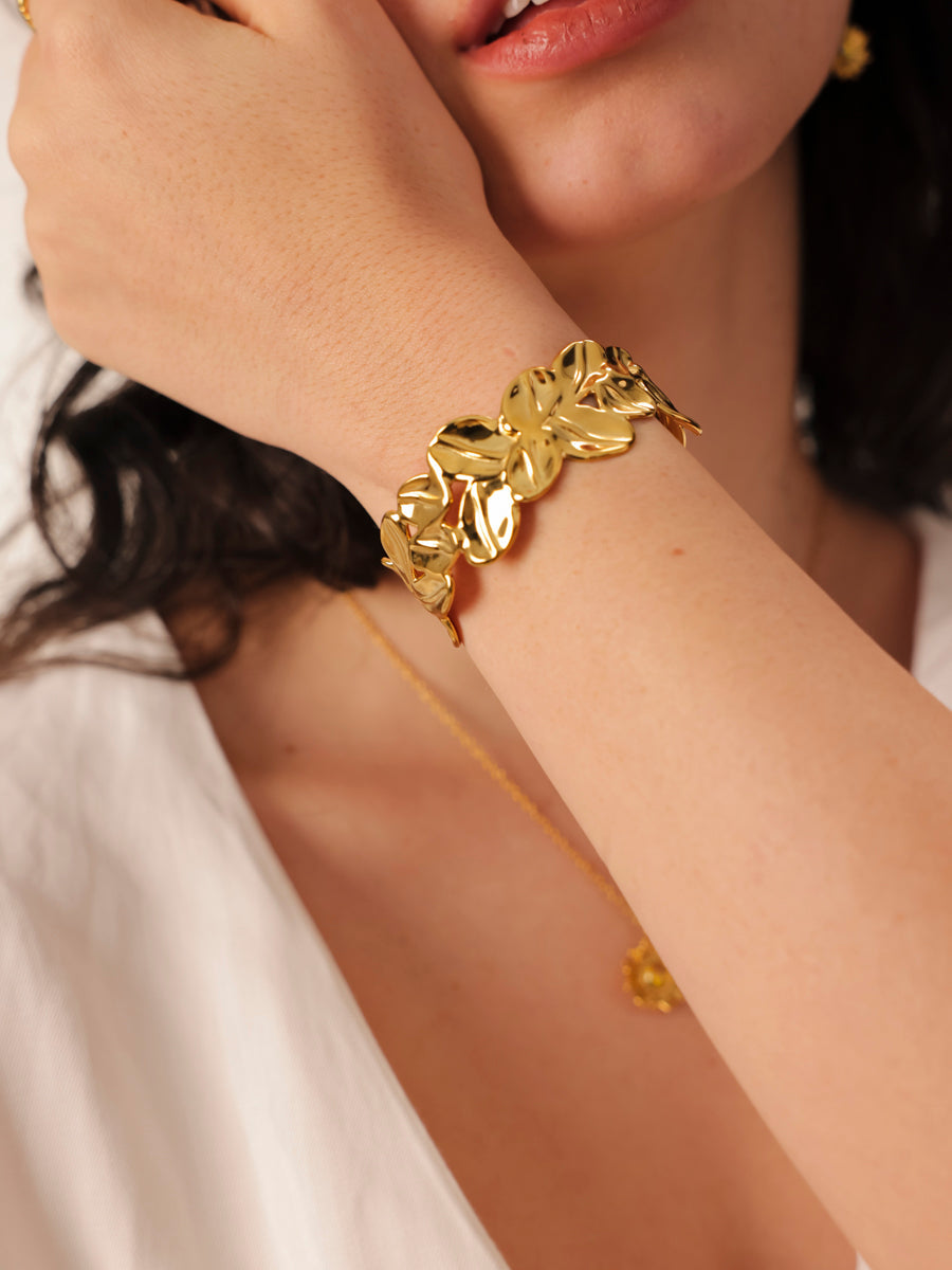Lush Ripple Armcuff