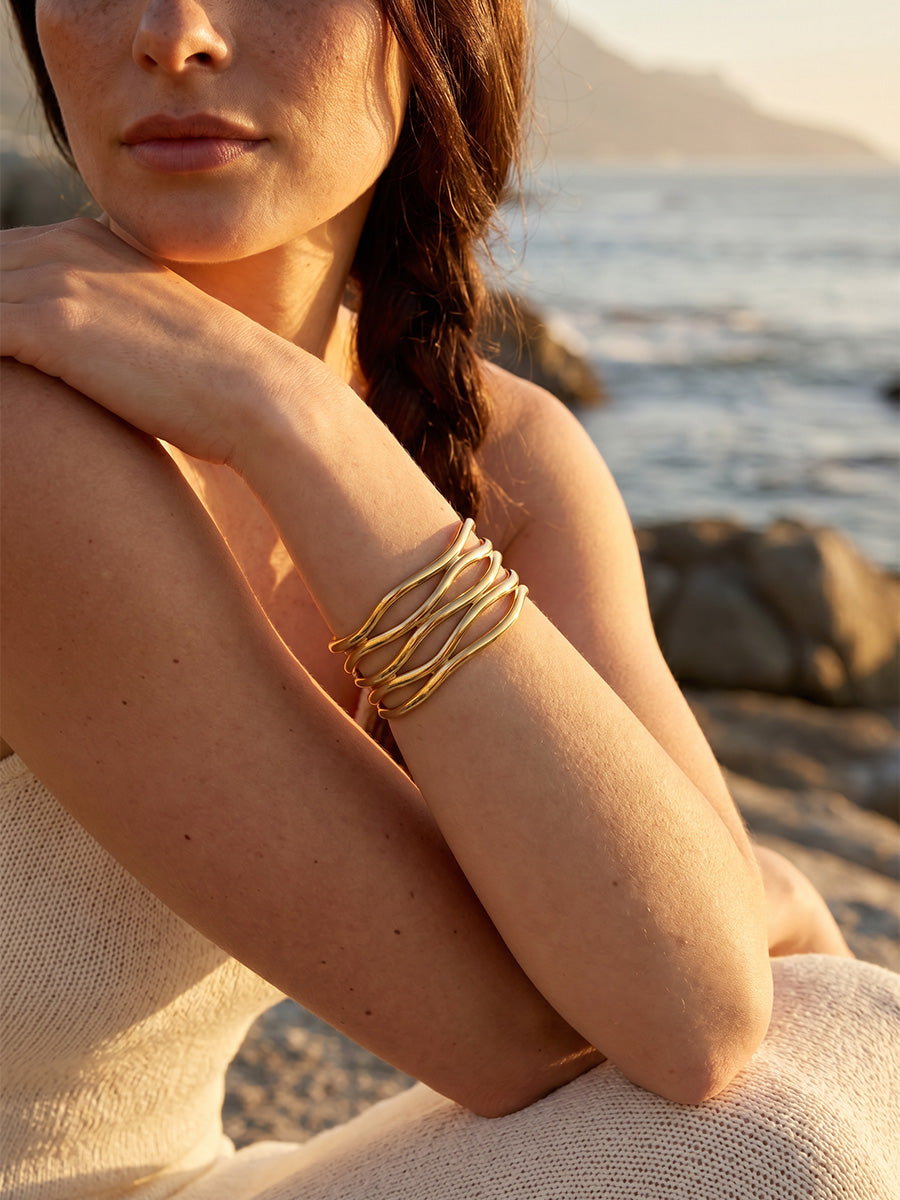 Crisscross Line Armcuff
