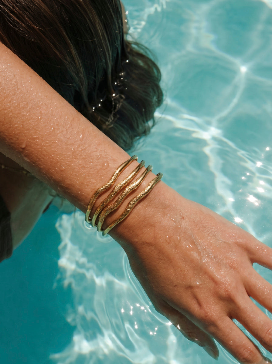 Delicate Ripple Armcuff