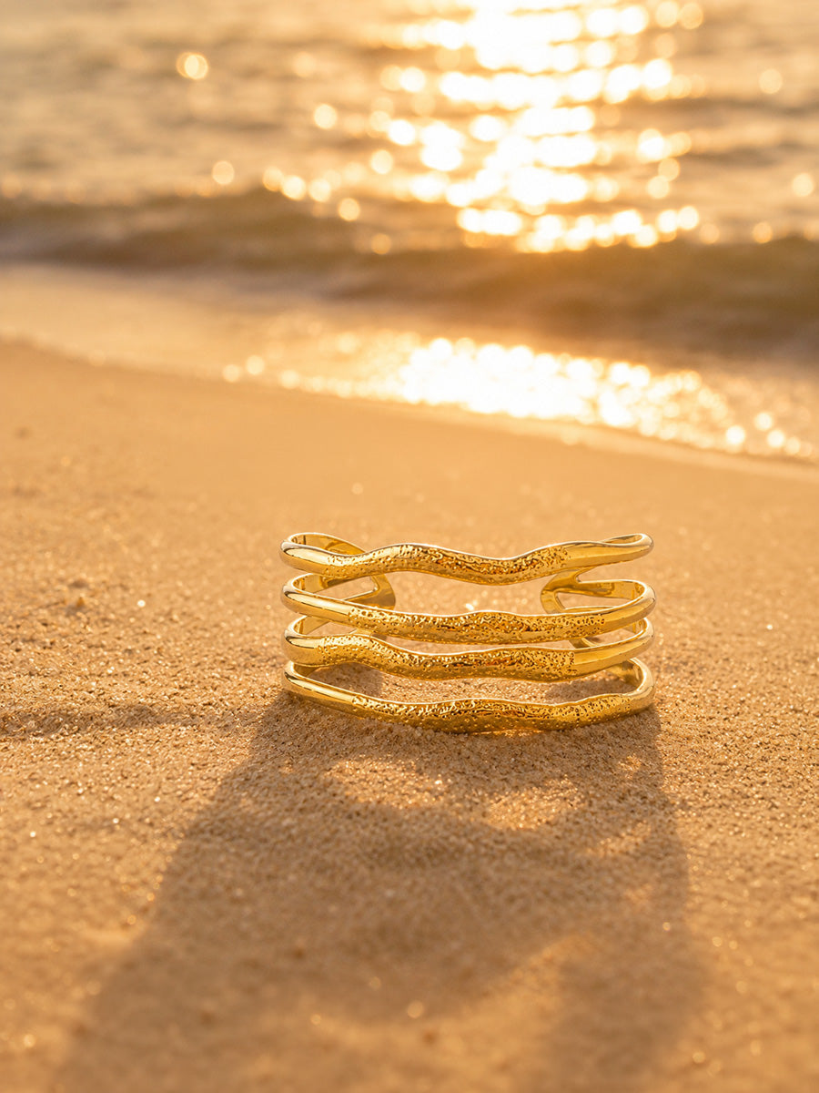 Delicate Ripple Armcuff