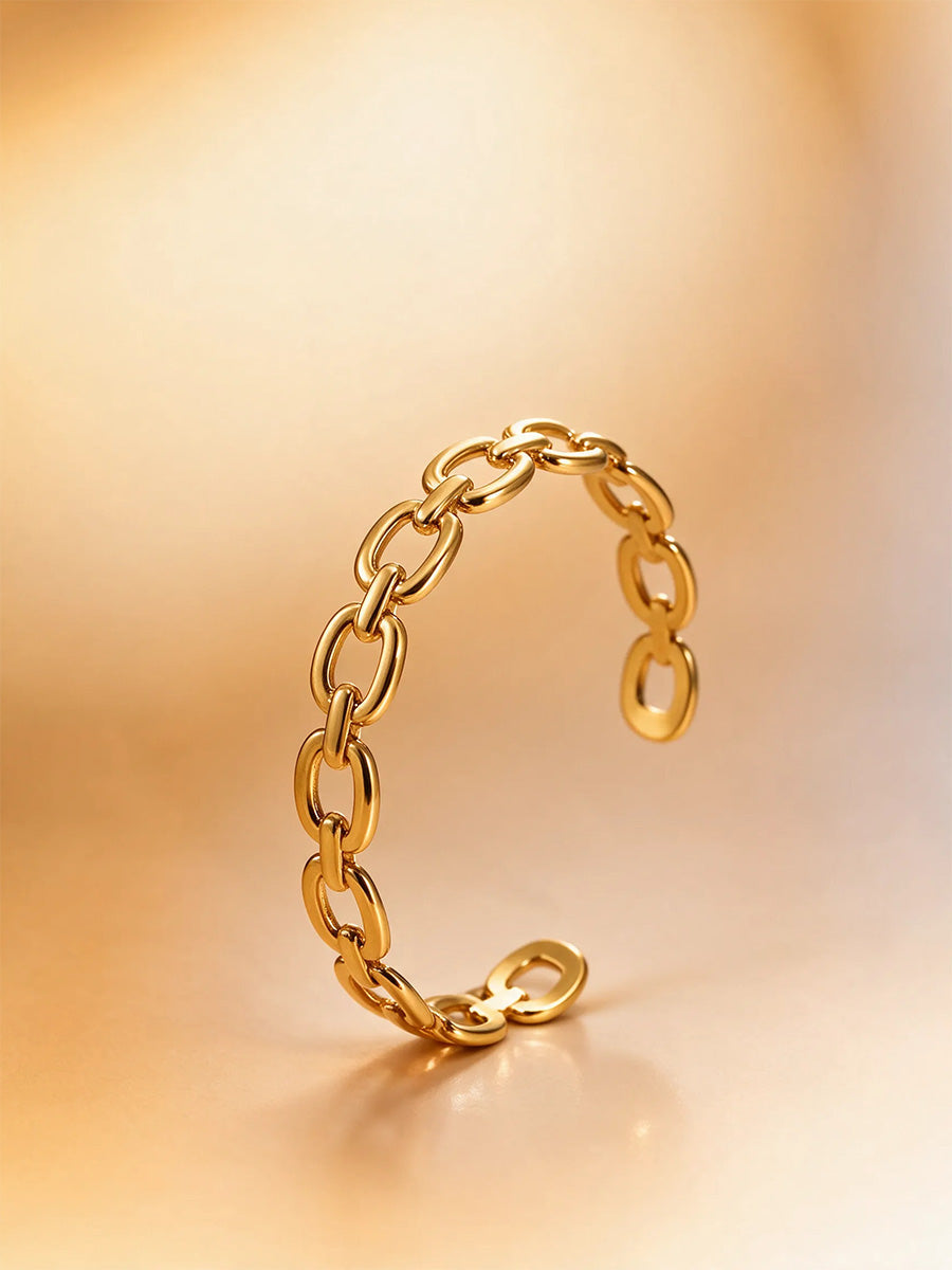 Bold Loop Armcuff
