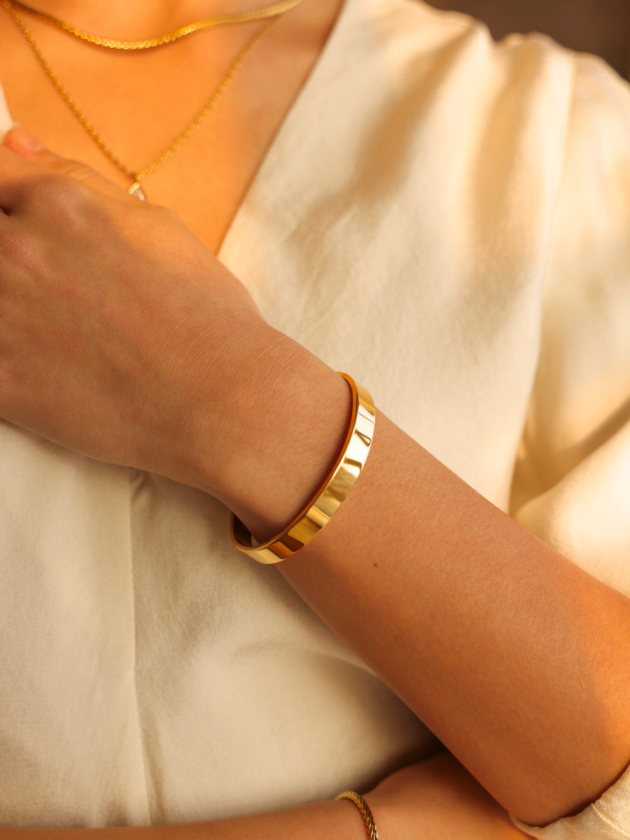 Eclipse Halo Bold Armcuff