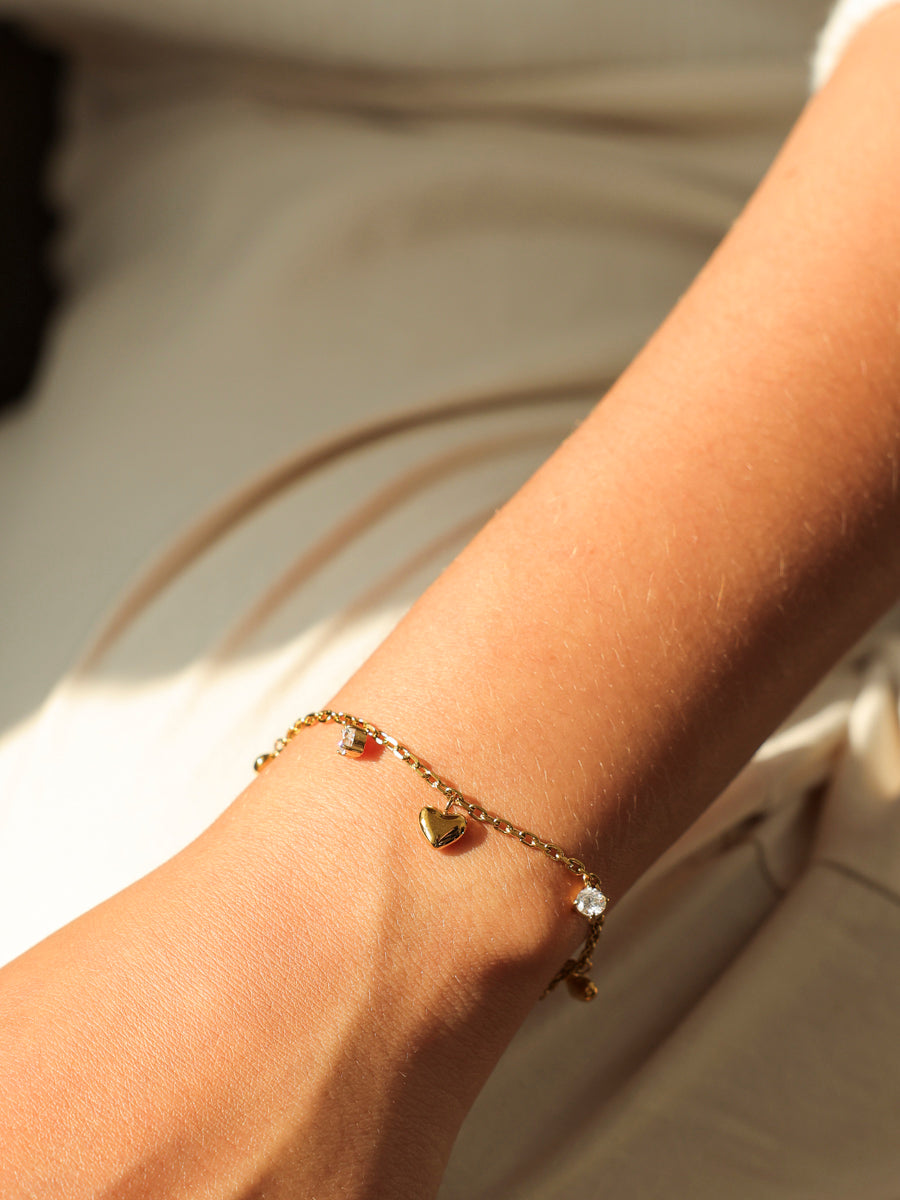 Alluring Heart ARMBAND