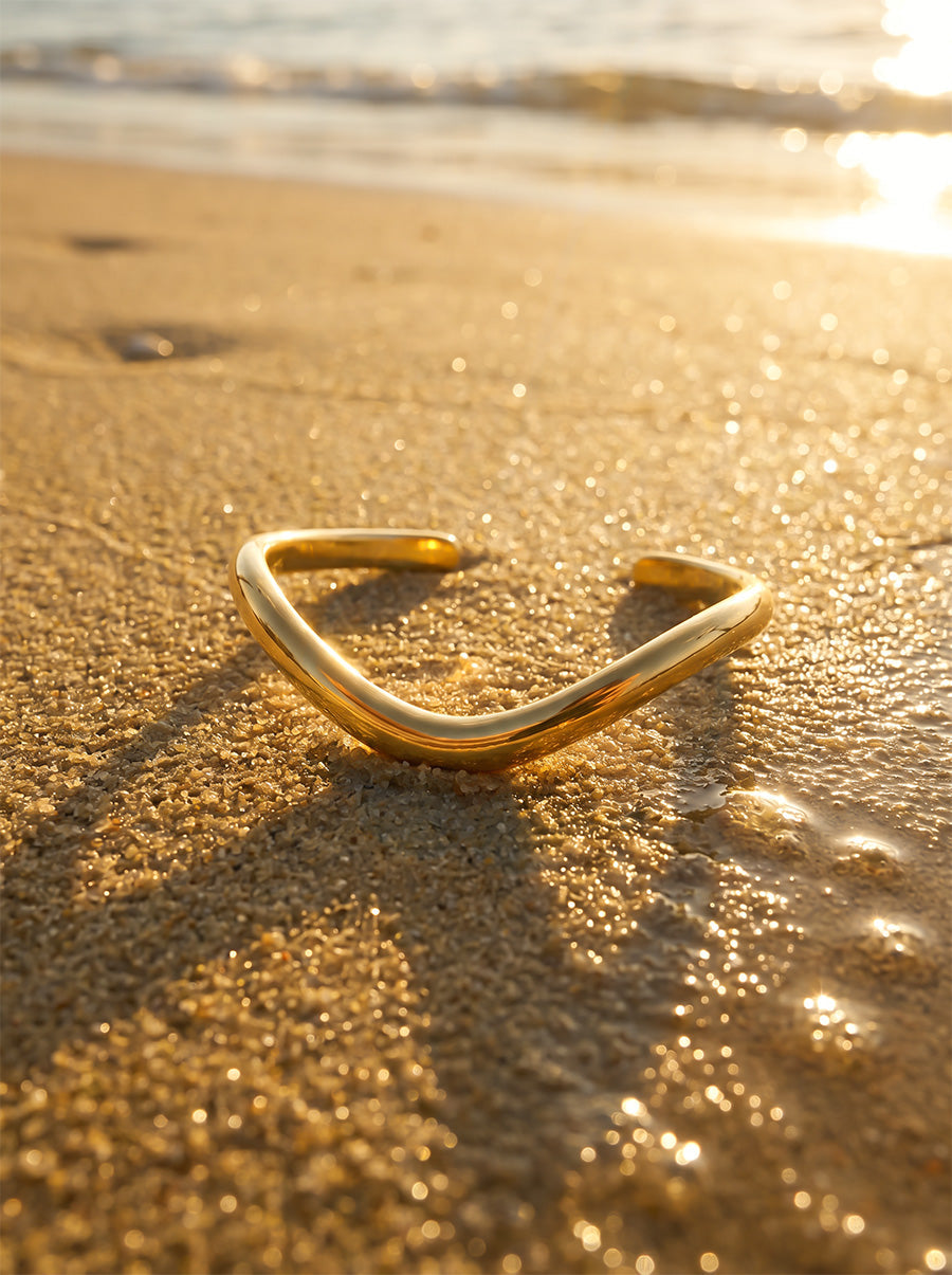 Dreamy Wave Armcuff