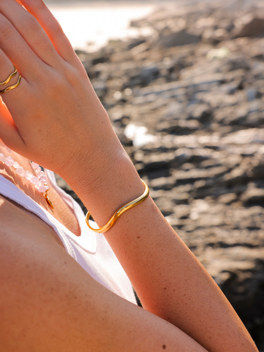 Dreamy Wave Armcuff