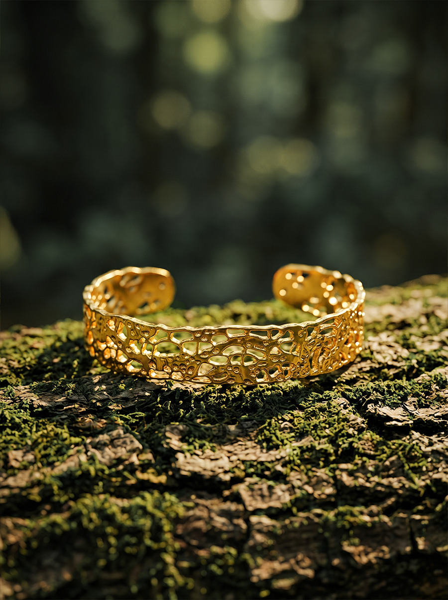 Elegant Mesh Armcuff