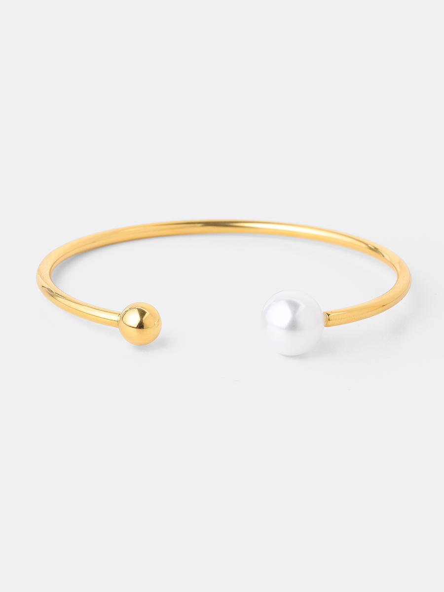 Dewdrop Pearl Armcuff