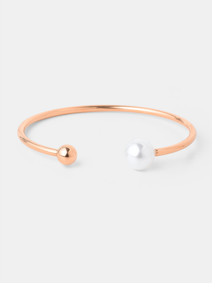 Dewdrop Pearl Armcuff