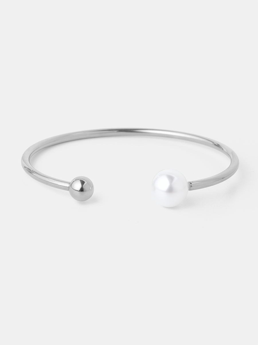 Dewdrop Pearl Armcuff