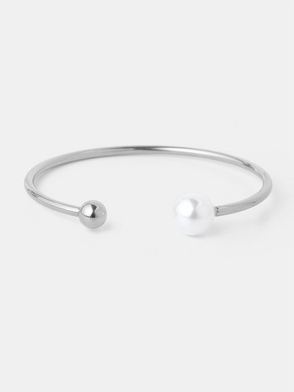 Dewdrop Pearl Armcuff