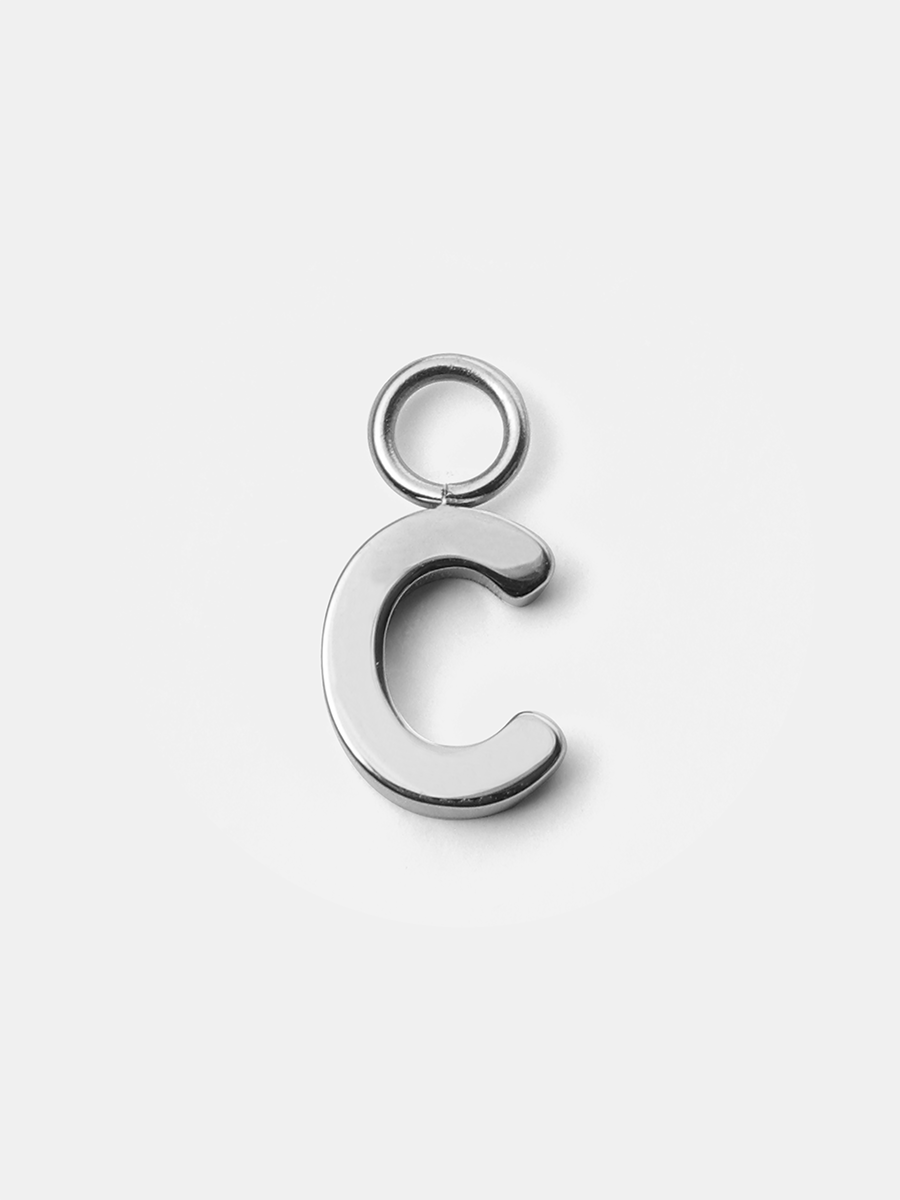 Pure Letter Ohrring-Charms