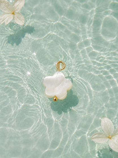 Delicate Flower Ohrring-Charm