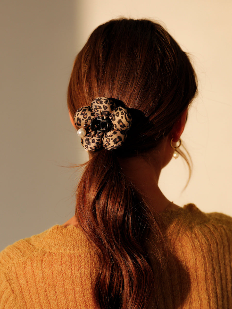 Floral Grace Leopard Haarklammer