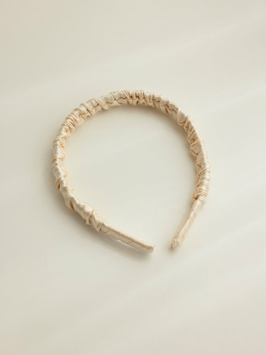 Elegant Hold Pure Silk Haarreif