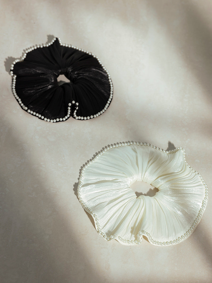 Pearl Grace White Scrunchie
