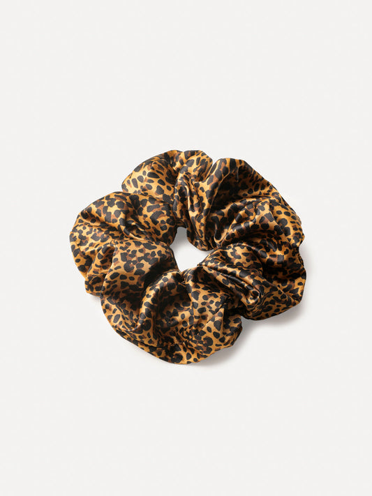 Chic Beauty Leopard Scrunchie