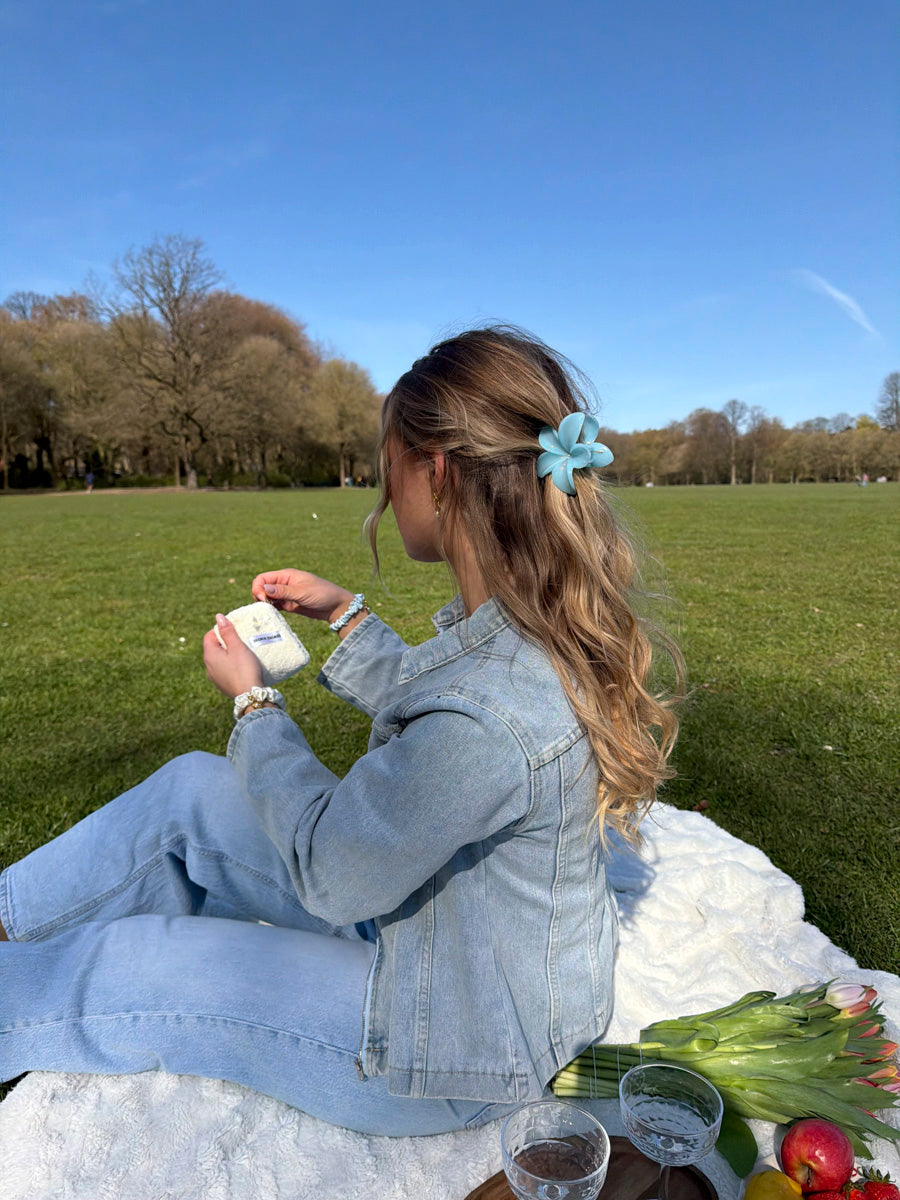 Floral Bliss Haarklammer Cream Blue