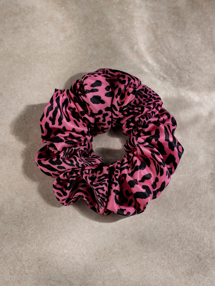 Leopard Beauty Scrunchie Pink