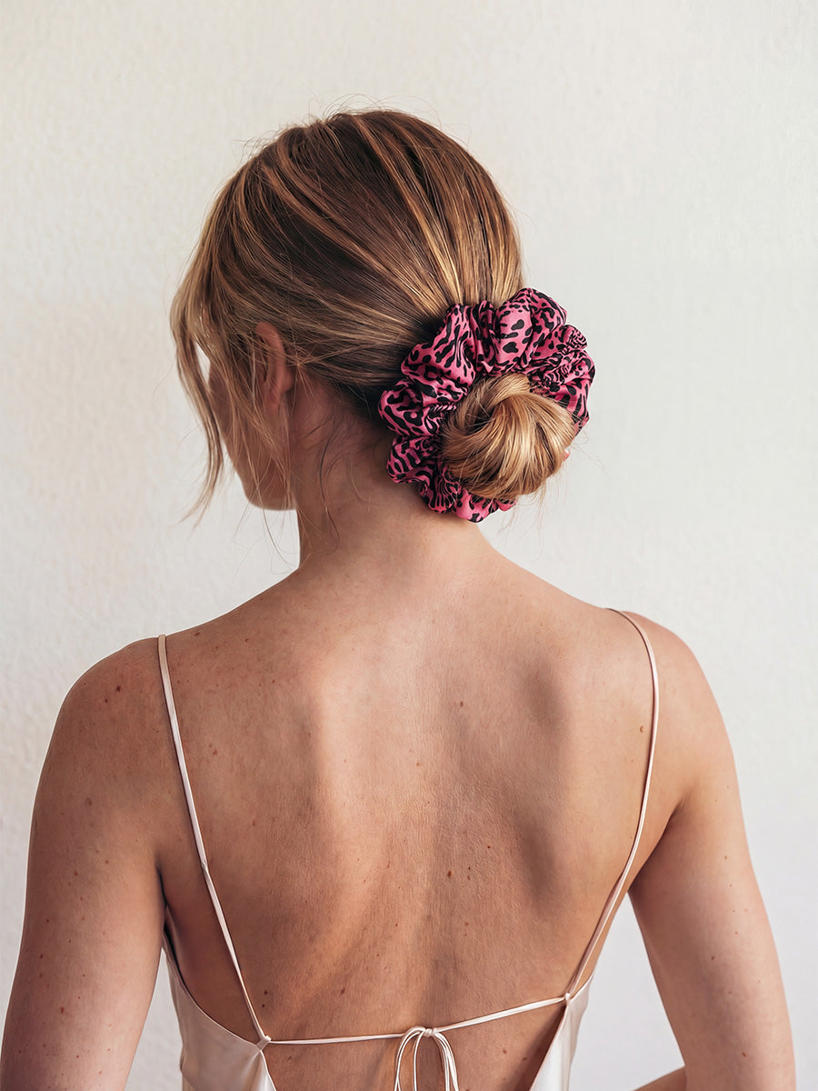 Leopard Beauty Scrunchie Pink