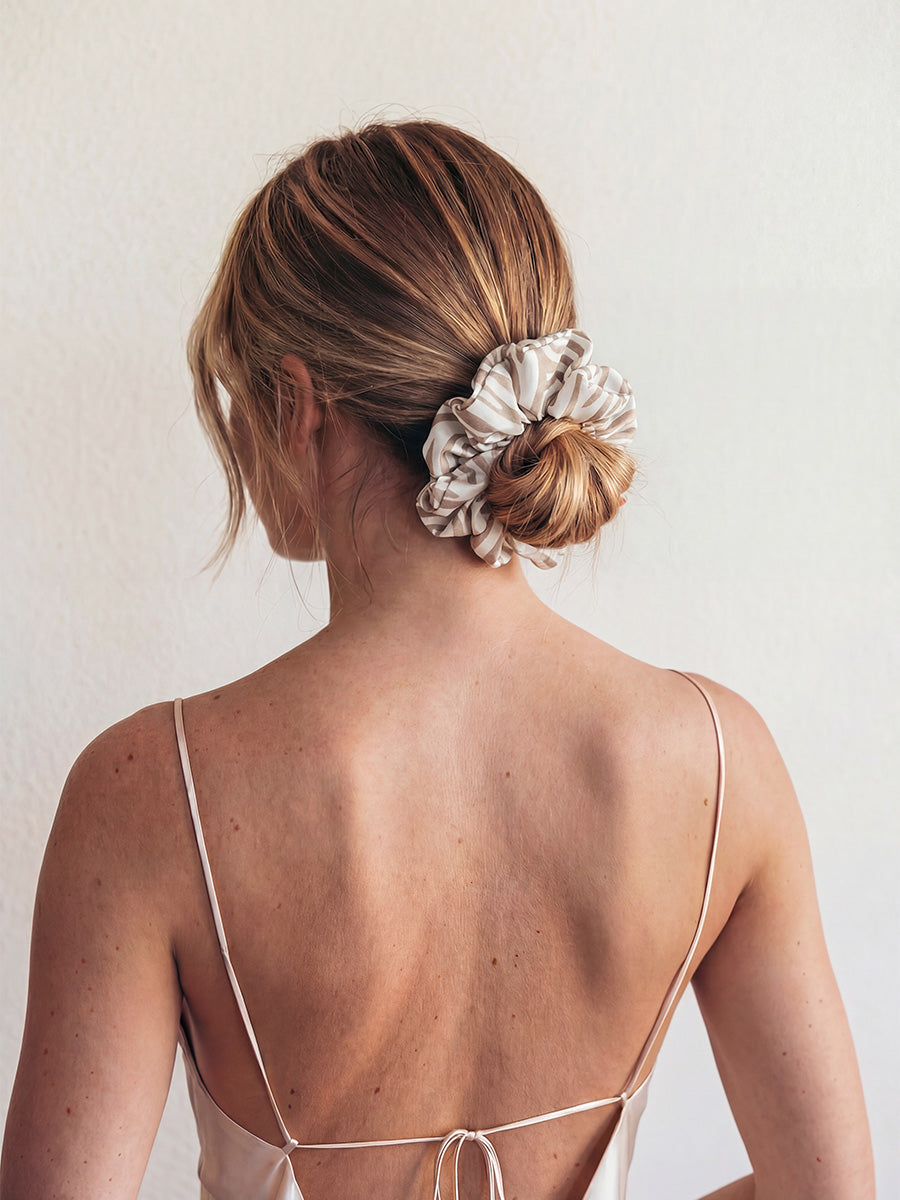Beachy Vibe Scrunchie Light Brown
