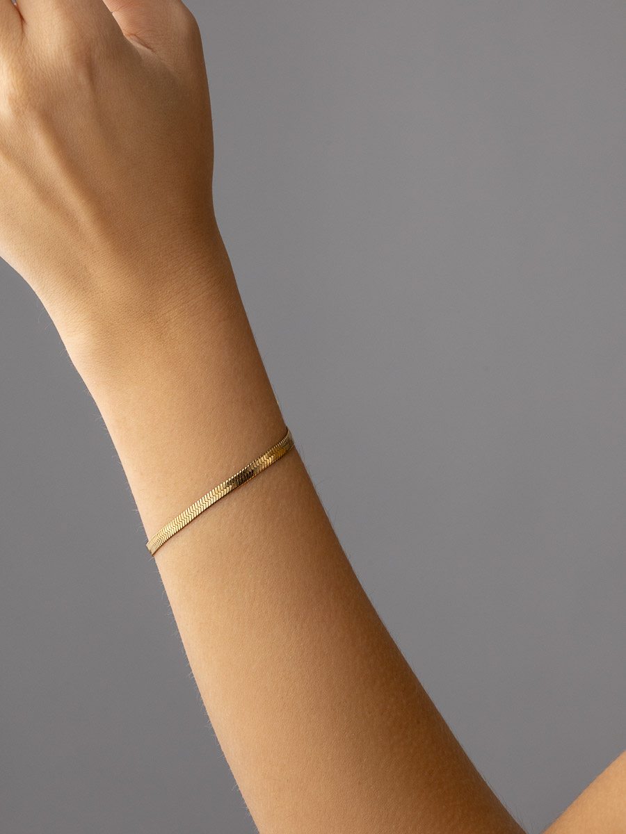 Wide Sleek Armband