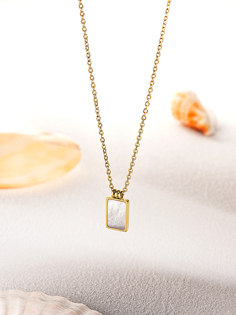 Essence Pearl Kette