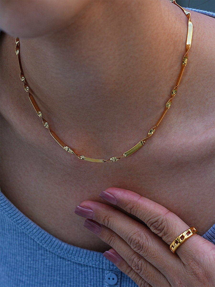 Full of twist Kette