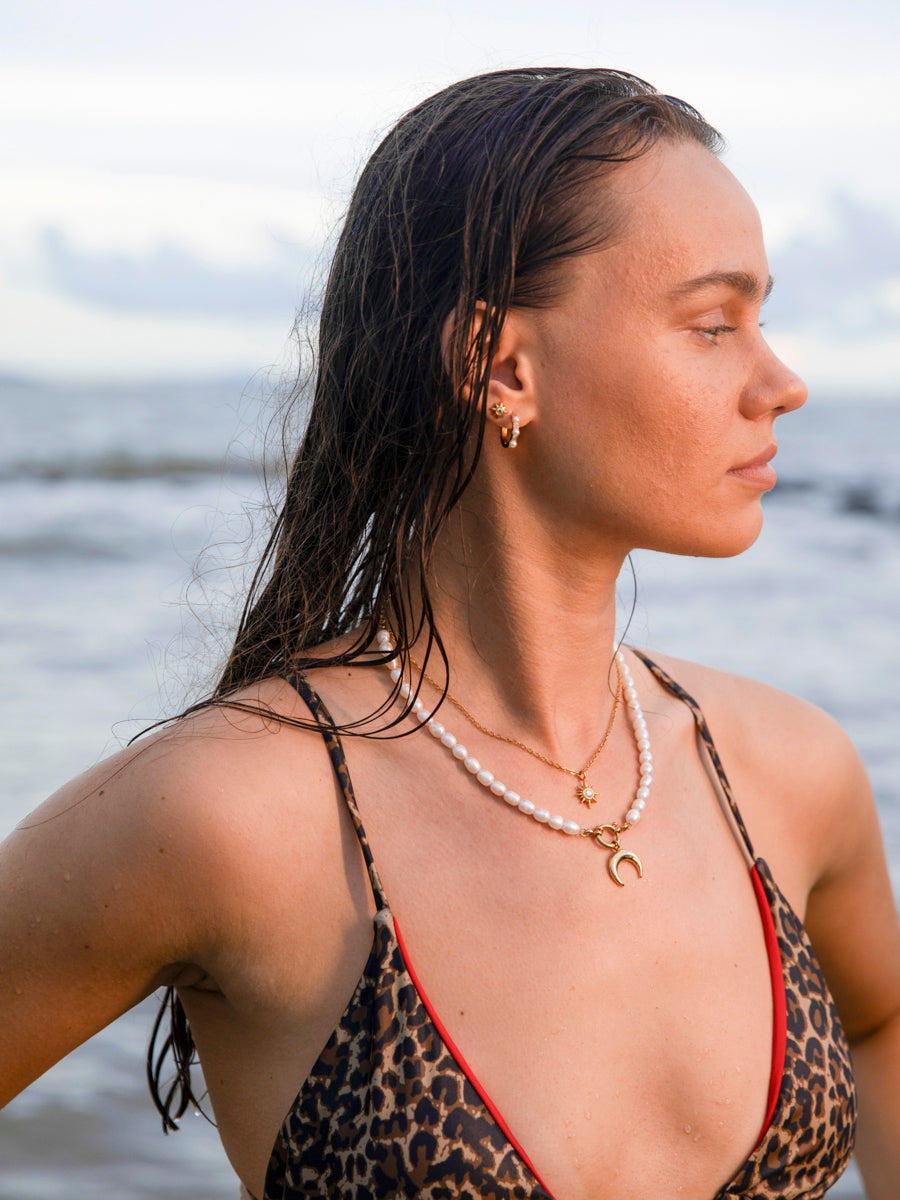 Crescent Pearl Kette