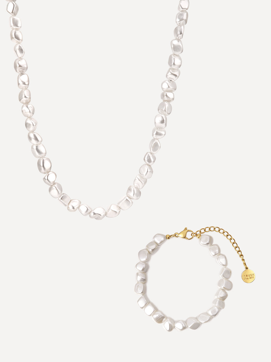 Delightful Pearl Set